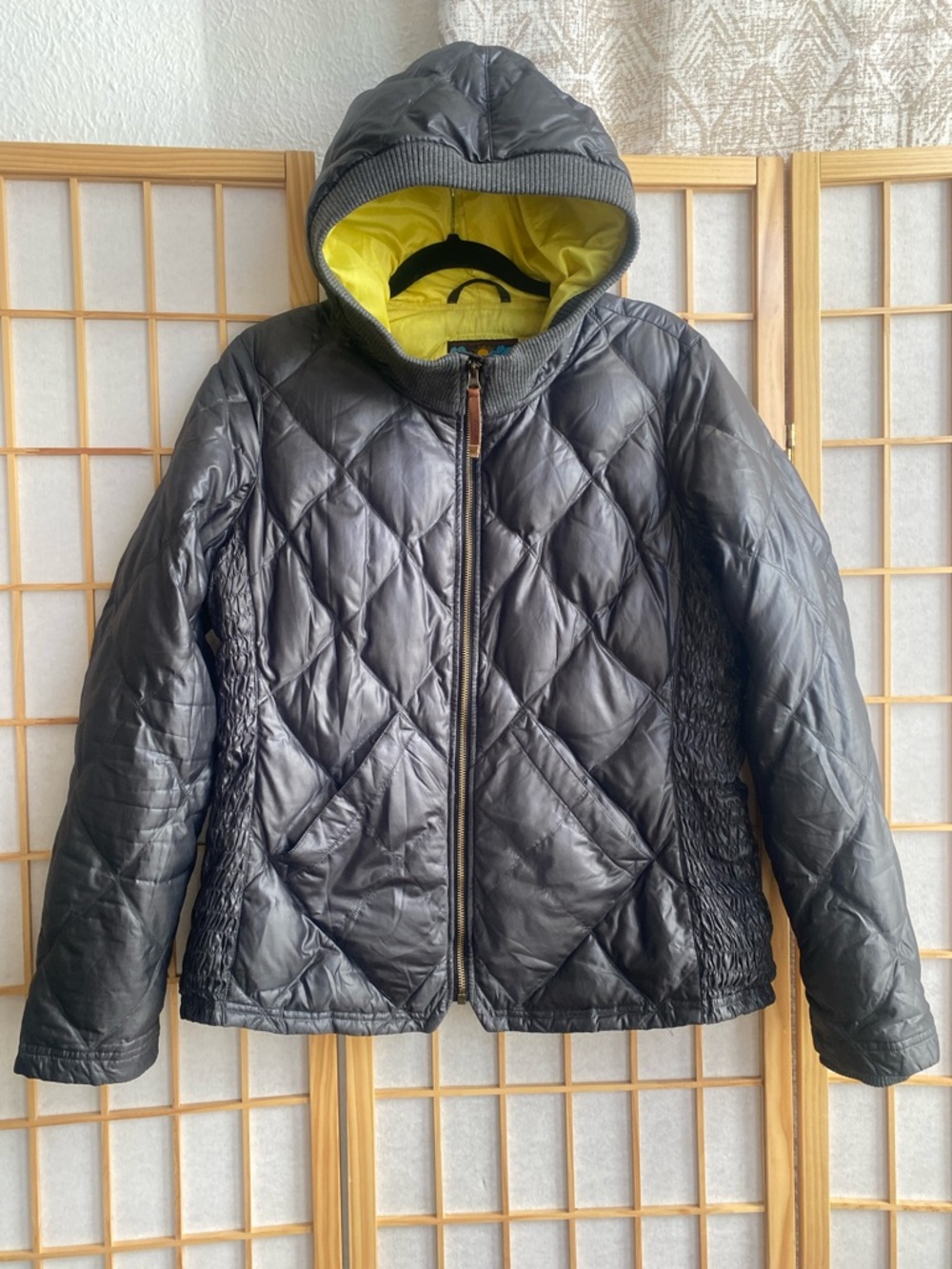 Eddie Bauer Women’s Gunmetal Grey Down Puffer Vintage style with Yellow Lining